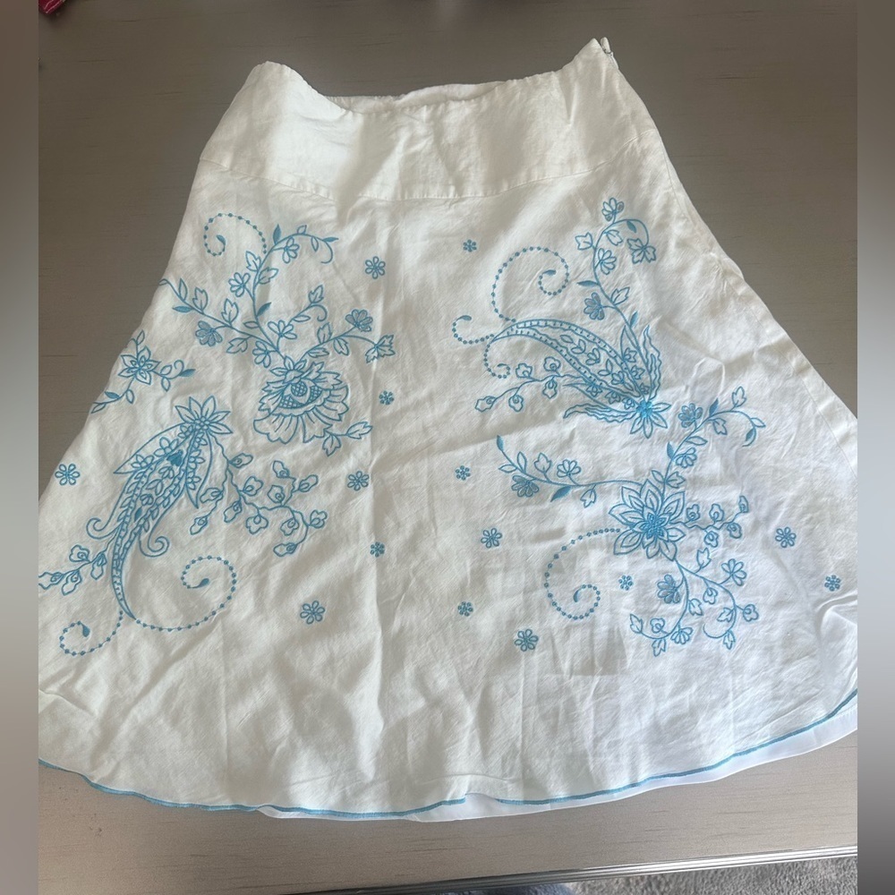 Nine and Company linen blend lined A-line skirt. Size 2P